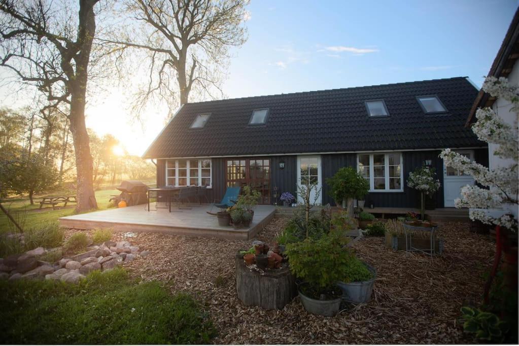 Vejby Kongsholmlund. Enjoy The Countryside. 아파트 외부 사진